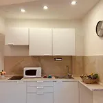-200 M Dalla Metro A Subaugusta B&B 4*