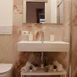 -200 M Dalla Metro A Subaugusta B&B 4*