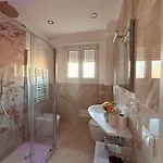 -200 M Dalla Metro A Subaugusta B&B 4*