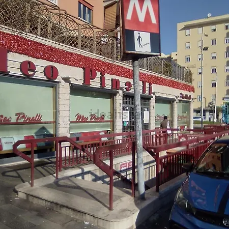 B&B -200 M Dalla Metro A Subaugusta