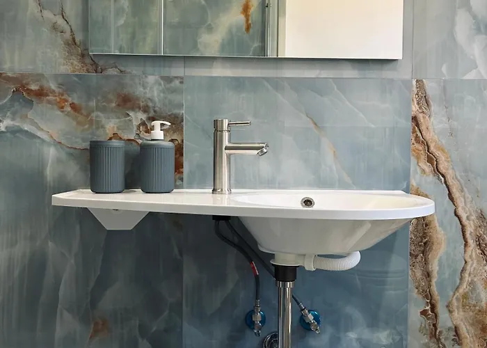 - 200m Dalla Metro A Subaugusta Bed and breakfast Roma